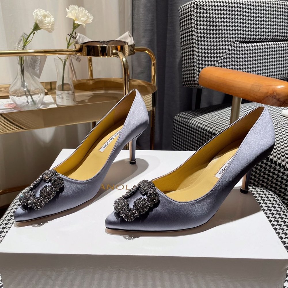 MANOLO BLAHNIK  HANGISI heels